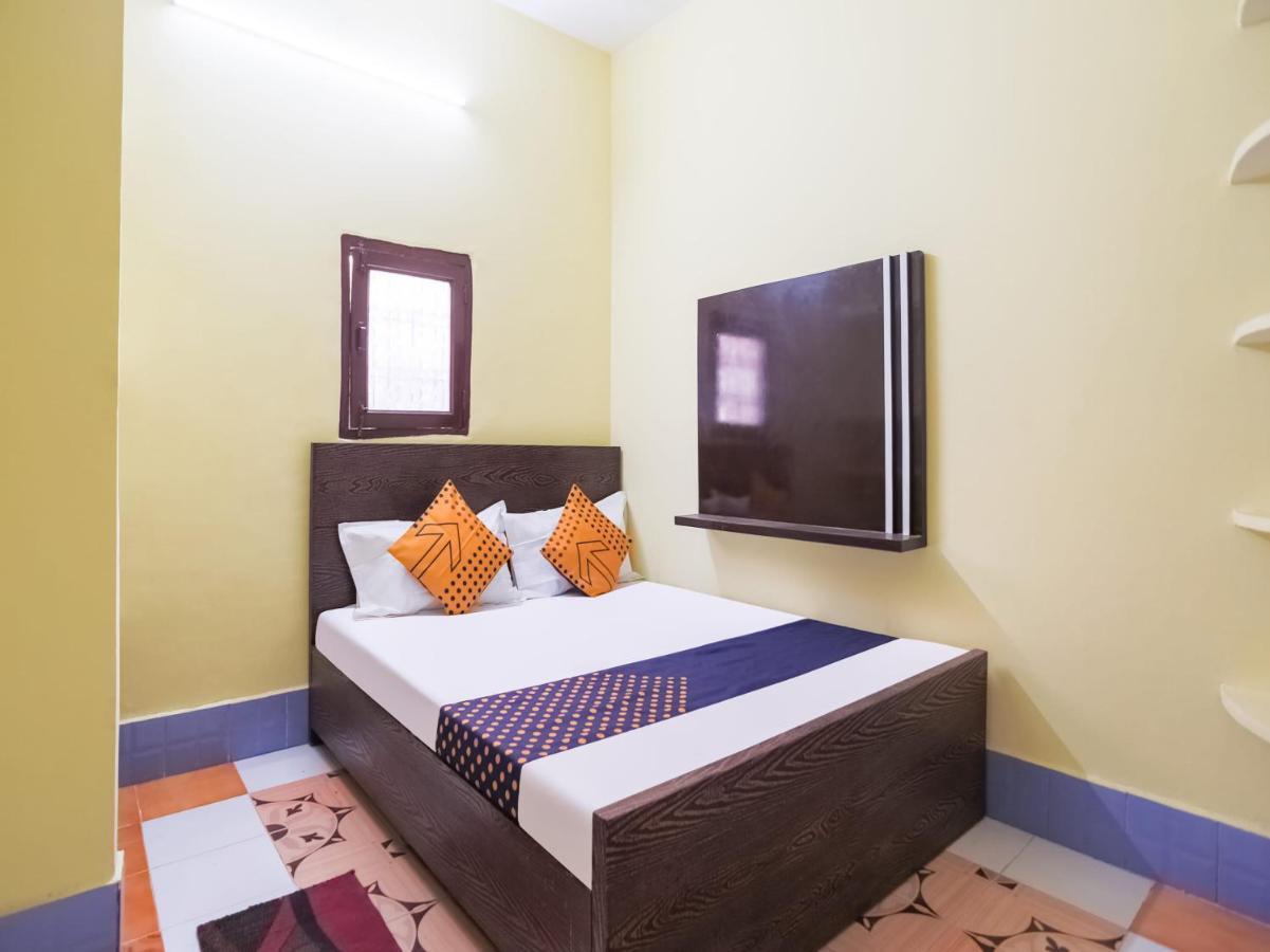 Spot On 79383 Mishra Bhawan Hotel